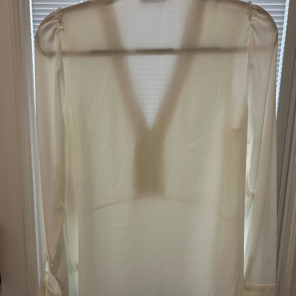 Brand New with tags Bailey 44 blouse - Picture 2 of 3